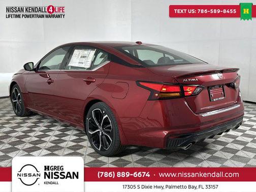 2025 Nissan Altima SR FWD