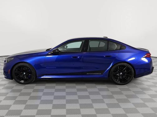 Marina Bay Blue Metallic 2025 BMW M5 Base