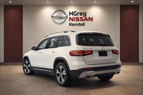 2025 Mercedes-Benz GLB 250 Base