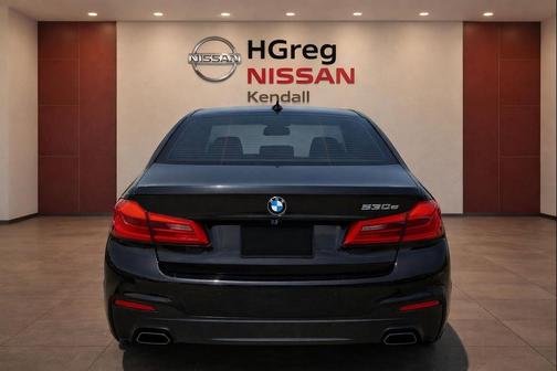 Jet Black 2019 BMW 530e iPerformance