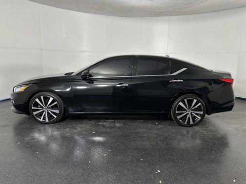 2020 Nissan Altima Platinum FWD