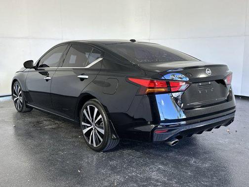 2020 Nissan Altima Platinum FWD