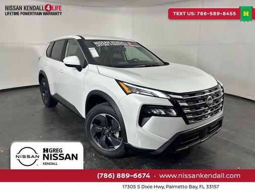 Everest White Pearl Tricoat 2026 Nissan Rogue SV