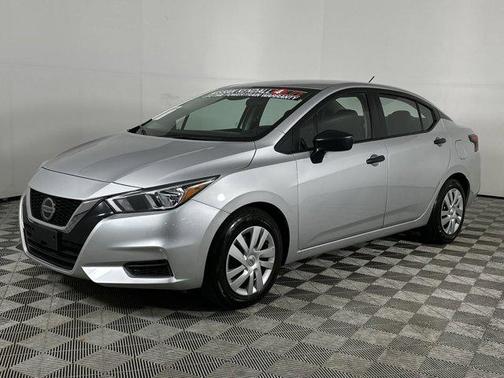 2022 Nissan Versa 1.6 S