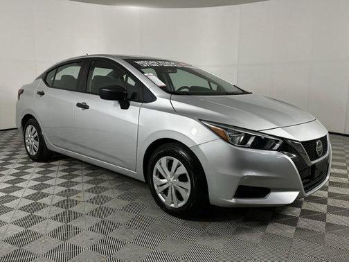 2022 Nissan Versa 1.6 S