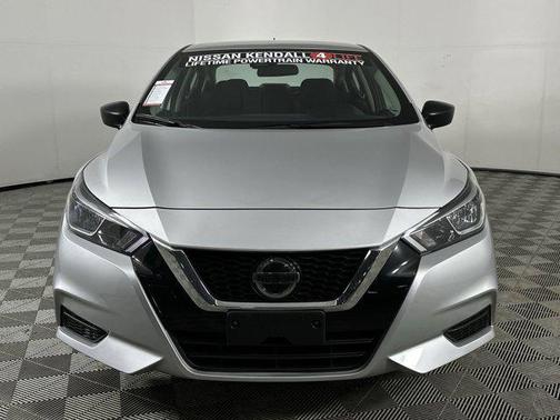 2022 Nissan Versa 1.6 S