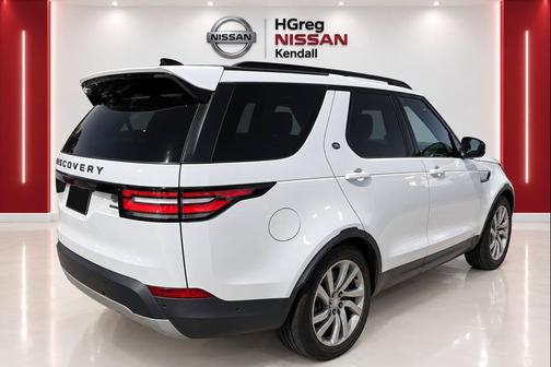 Fuji White 2020 Land Rover Discovery HSE