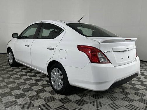 2019 Nissan Versa 1.6 SV