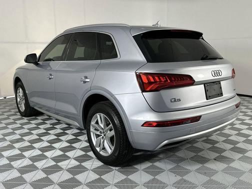 Florett Silver Metallic 2020 Audi Q5 45 Premium