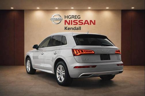 Florett Silver Metallic 2020 Audi Q5 45 Premium