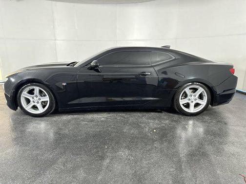 2022 Chevrolet Camaro 1LT