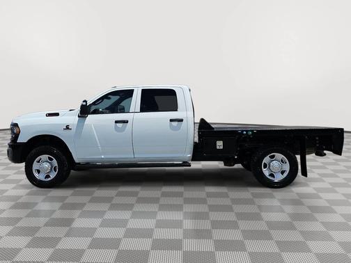 Bright White Clearcoat 2024 RAM 2500 Tradesman Crew Cab 4x4 8' Box