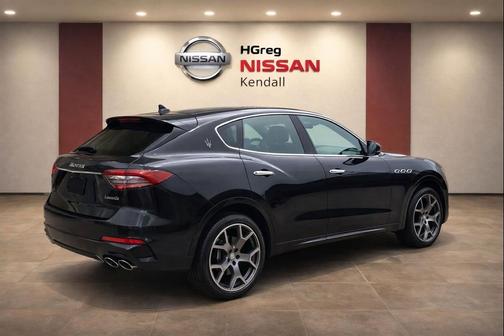 2023 Maserati Levante Modena