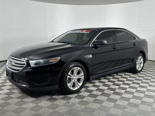 2018 Ford Taurus SE