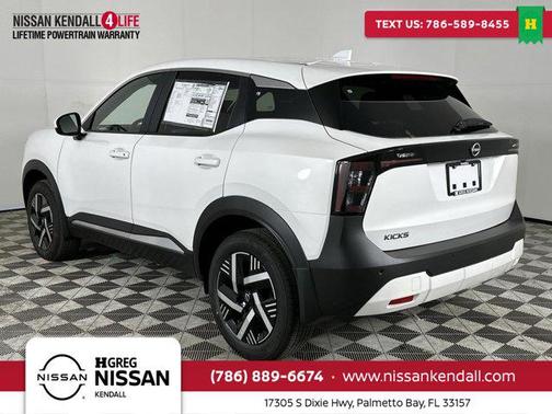 2025 Nissan Kicks SV