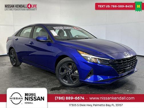 2022 Hyundai ELANTRA SEL