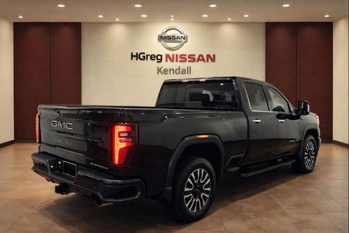 Onyx Black 2025 GMC Sierra 2500 Denali Ultimate