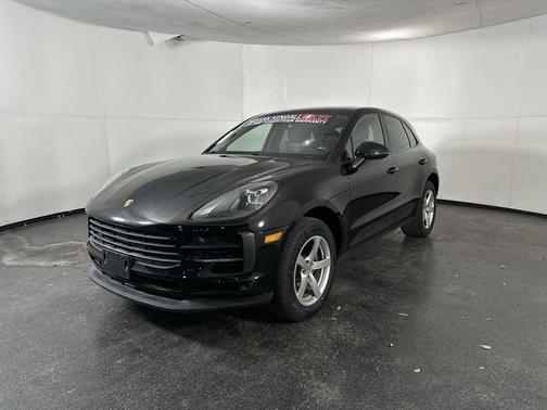 2020 Porsche Macan Base