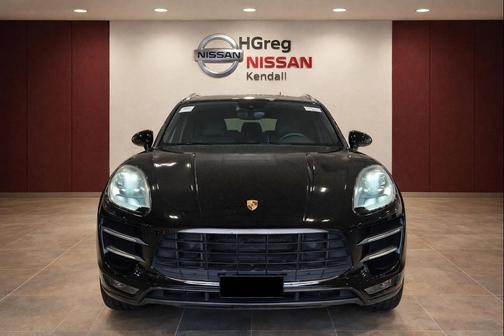 2017 Porsche Macan Turbo