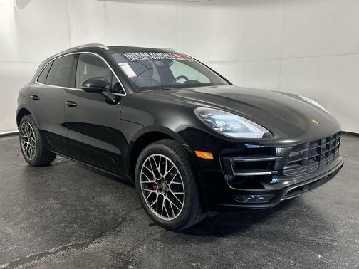 2017 Porsche Macan Turbo