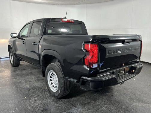 2024 Chevrolet Colorado WT