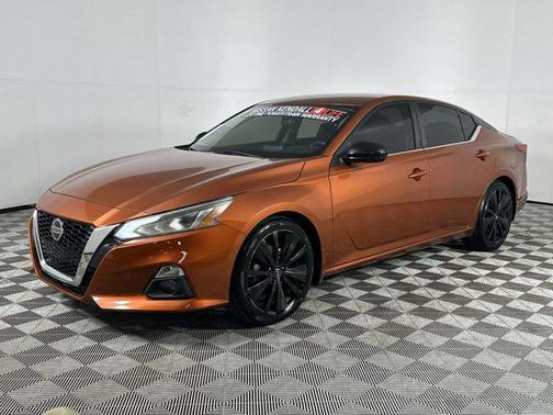 2020 Nissan Altima SR FWD
