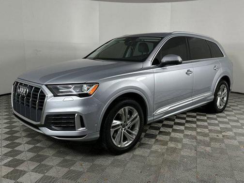 2021 Audi Q7 45 Premium Plus