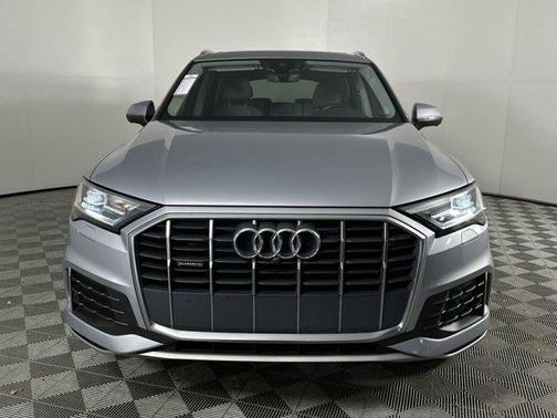 2021 Audi Q7 45 Premium Plus