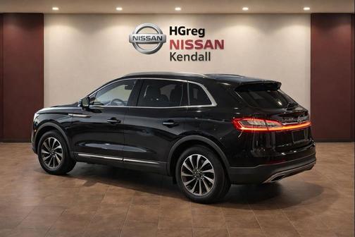 INFINITE BLACK 2020 Lincoln Nautilus Standard
