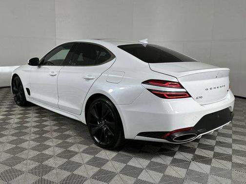2023 Genesis G70 3.3T RWD