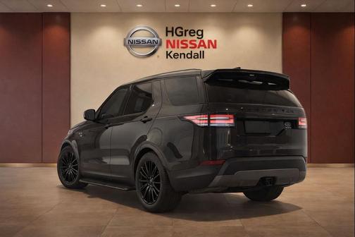 Black 2019 Land Rover Discovery HSE
