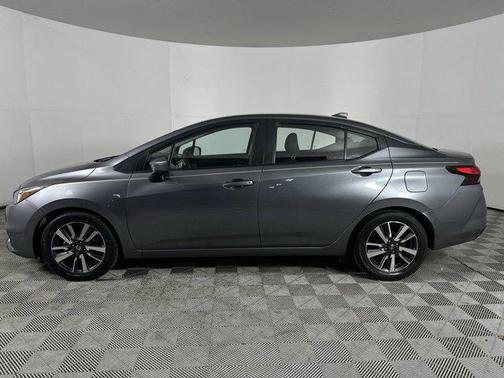 2021 Nissan Versa 1.6 SV