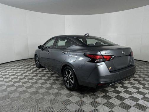 2021 Nissan Versa 1.6 SV