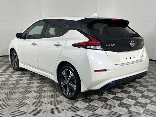 2022 Nissan Leaf SL PLUS 62 kWh