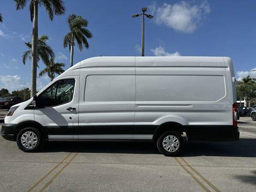 2022 Ford Transit-350 Base