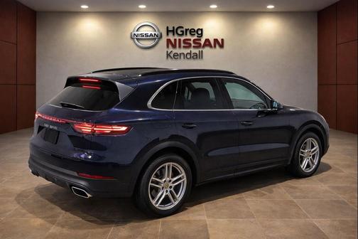 Moonlight Blue Metallic 2020 Porsche Cayenne Cayenne