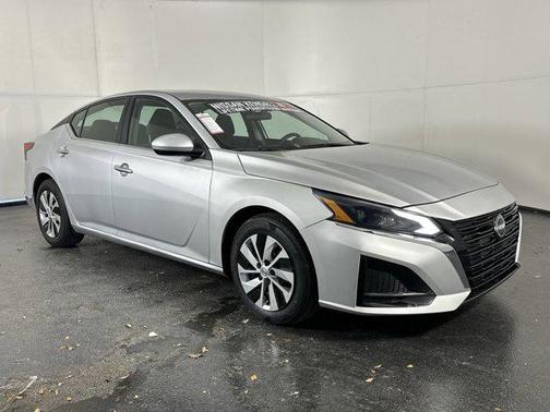 2023 Nissan Altima S FWD