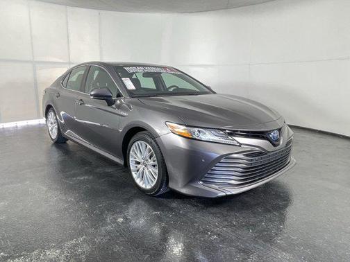 2018 Toyota Camry Hybrid Hybrid XLE