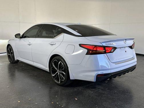 2023 Nissan Altima SR FWD
