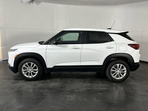 Summit White 2025 Chevrolet Trailblazer LS