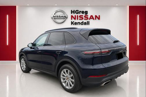 Blue 2021 Porsche Cayenne Cayenne