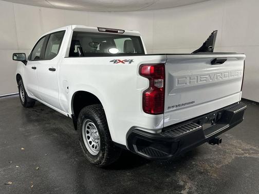 Summit White 2023 Chevrolet Silverado 1500 WT