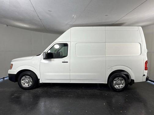 2021 Nissan NV Cargo NV2500 HD SV V8