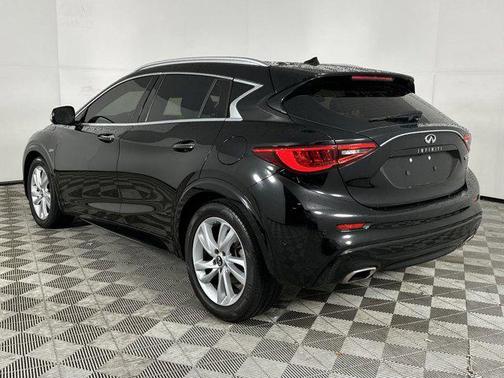 2018 INFINITI QX30 Premium