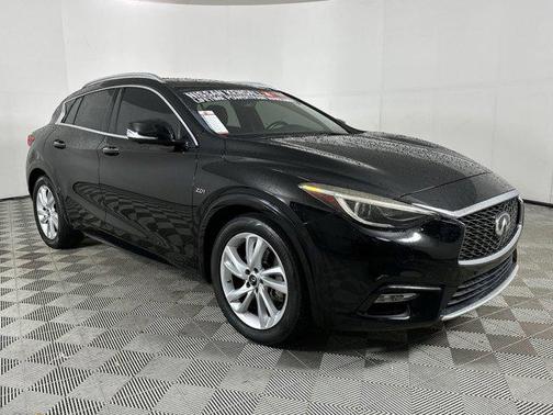 2018 INFINITI QX30 Premium