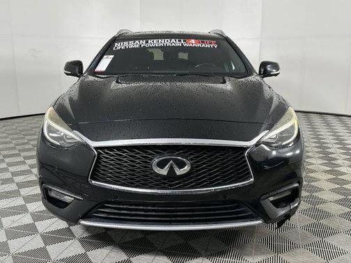 2018 INFINITI QX30 Premium