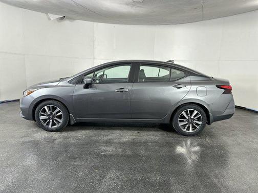 2022 Nissan Versa 1.6 SV