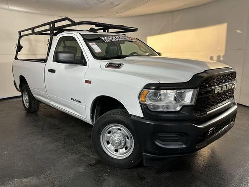 2020 RAM 2500 Tradesman Regular Cab 4X2 8' Box