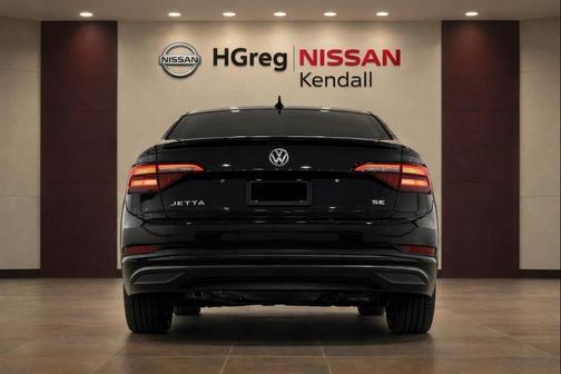 Deep Black Pearl 2024 Volkswagen Jetta 1.5T SE