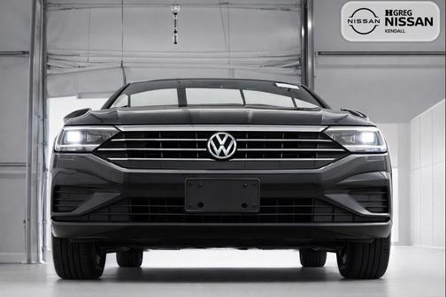 Deep Black Pearl 2024 Volkswagen Jetta 1.5T SE